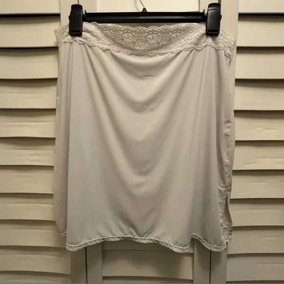 Jockey Generation Half Slip Women Large Ultralight Smoothing Lace Waist Coquette - Picture 4 of 7